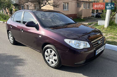 Седан Hyundai Elantra 2008 в Гайсину