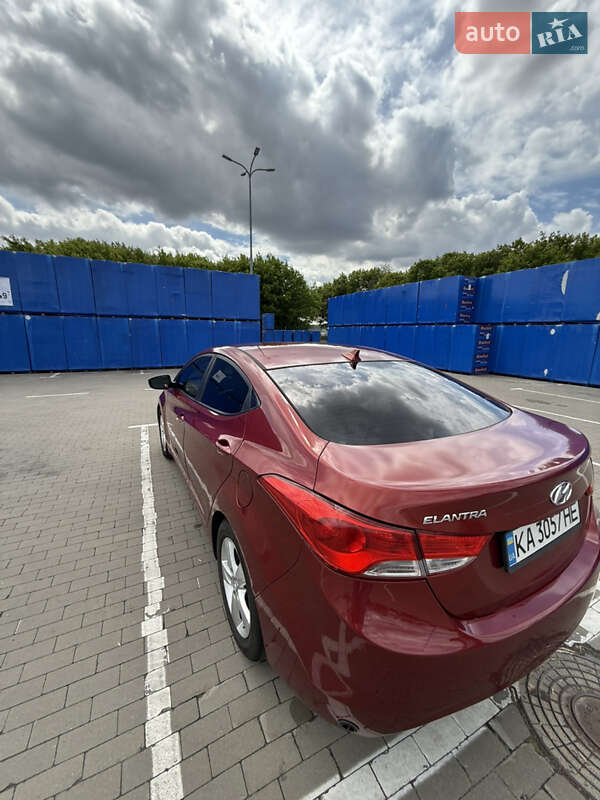 Седан Hyundai Elantra 2013 в Борисполе