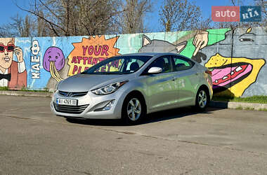 Седан Hyundai Elantra 2015 в 