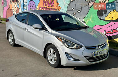 Седан Hyundai Elantra 2015 в 