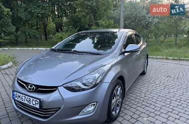 Седан Hyundai Elantra 2012 в 