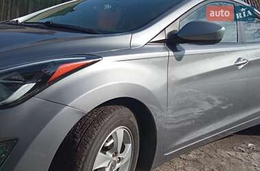 Седан Hyundai Elantra 2014 в Киеве
