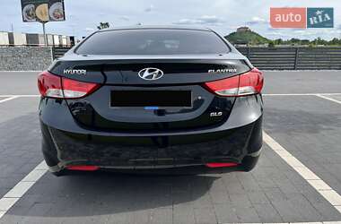 Седан Hyundai Elantra 2011 в 