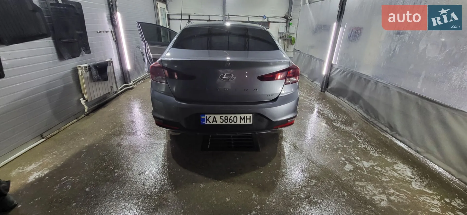 2018 Hyundai Elantra - фото 1