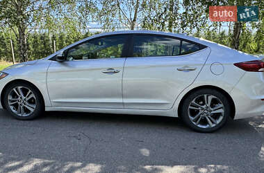 Седан Hyundai Elantra 2016 в 