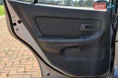 Седан Hyundai Elantra 2005 в 