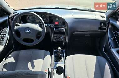Седан Hyundai Elantra 2005 в 