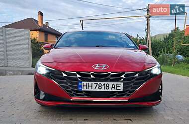 Седан Hyundai Elantra 2021 в 