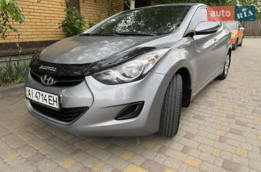 Седан Hyundai Elantra 2013 в Києві