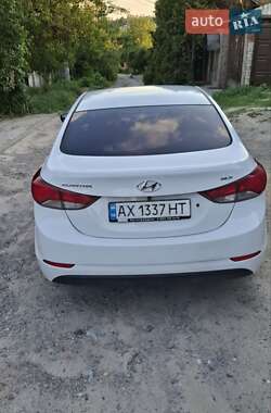 Седан Hyundai Elantra 2015 в 