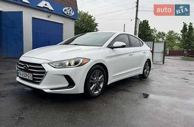 Седан Hyundai Elantra 2017 в 