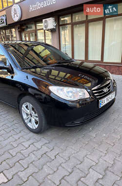 Седан Hyundai Elantra 2010 в 
