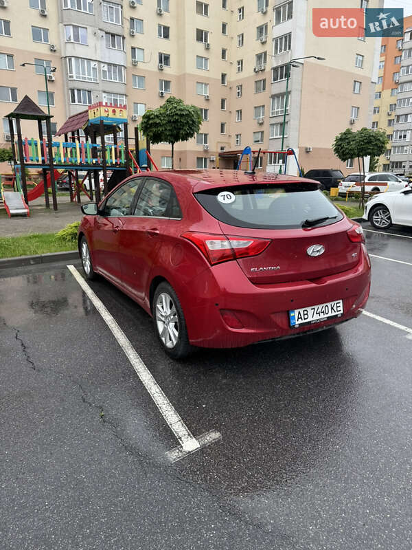 Хэтчбек Hyundai Elantra 2013 в Виннице