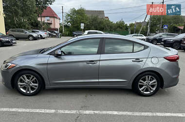 Седан Hyundai Elantra 2017 в 