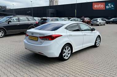 Седан Hyundai Elantra 2012 в 