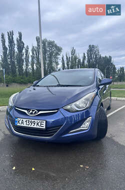 Седан Hyundai Elantra 2015 в Києві