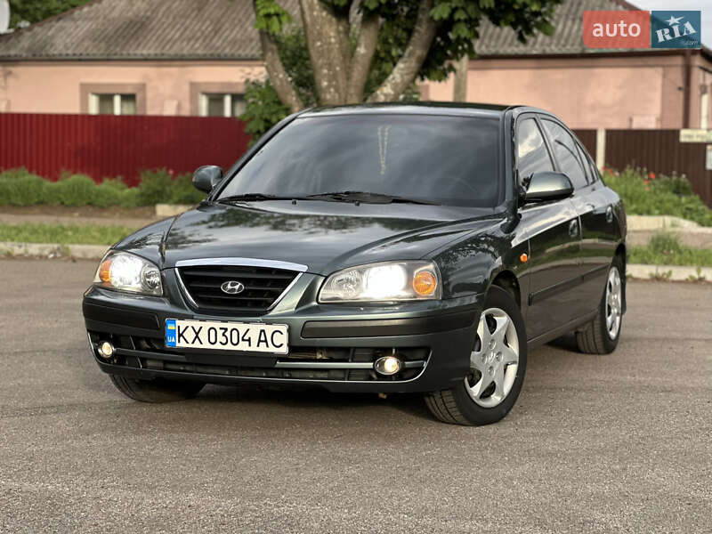 Седан Hyundai Elantra 2011 в 
