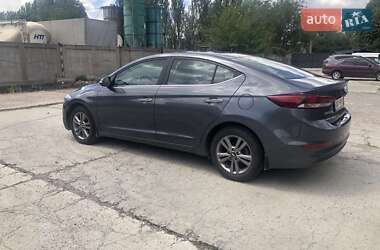 Седан Hyundai Elantra 2018 в 