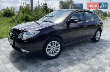 Седан Hyundai Elantra 2011 в 
