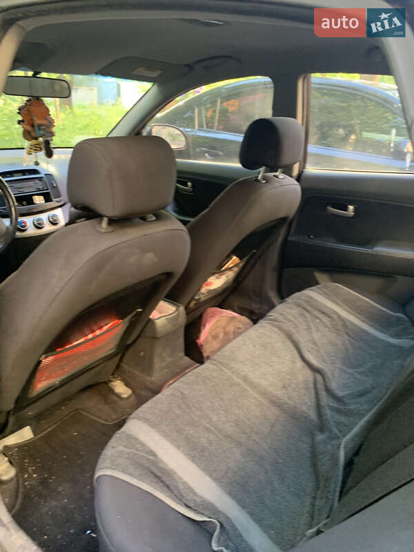 Седан Hyundai Elantra 2008 в Мукачево