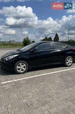 Седан Hyundai Elantra 2011 в 