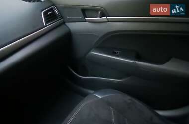Седан Hyundai Elantra 2016 в 