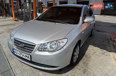 Седан Hyundai Elantra 2008 в 