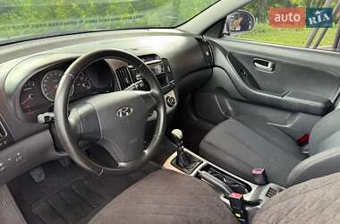 Седан Hyundai Elantra 2008 в 