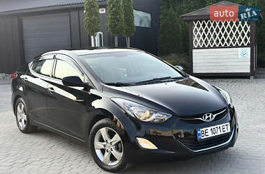 Седан Hyundai Elantra 2013 в 