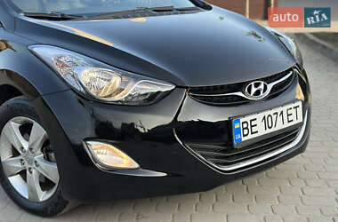 Седан Hyundai Elantra 2013 в 