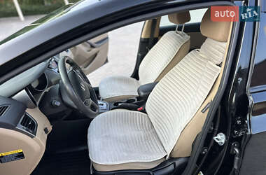 Седан Hyundai Elantra 2013 в 
