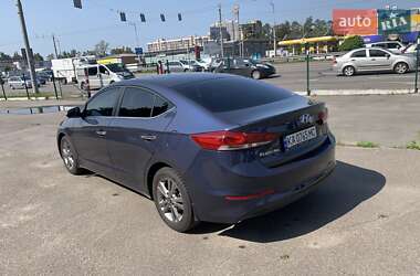 Седан Hyundai Elantra 2018 в 