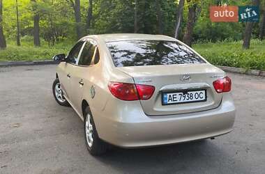 Седан Hyundai Elantra 2010 в 