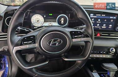 Седан Hyundai Elantra 2021 в 
