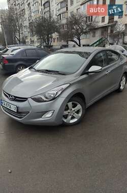 Седан Hyundai Elantra 2013 в Киеве