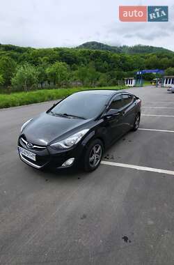 Седан Hyundai Elantra 2011 в Перечині