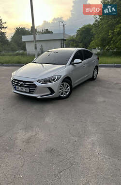 Седан Hyundai Elantra 2016 в Харькове