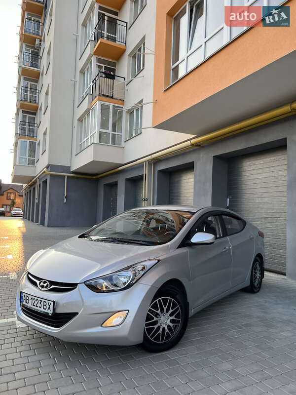 Hyundai Elantra 2013
