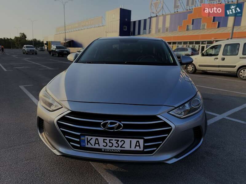 Hyundai Elantra 2016