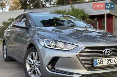 Седан Hyundai Elantra 2018 в Бершаді