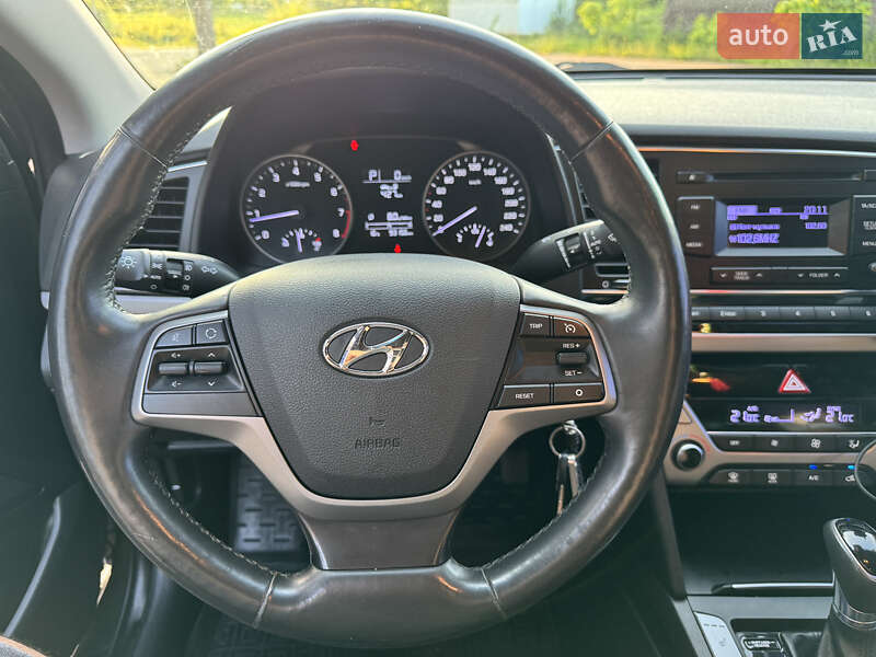 Седан Hyundai Elantra 2018 в Бершаді