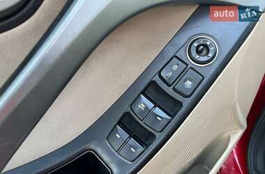 Седан Hyundai Elantra 2014 в 
