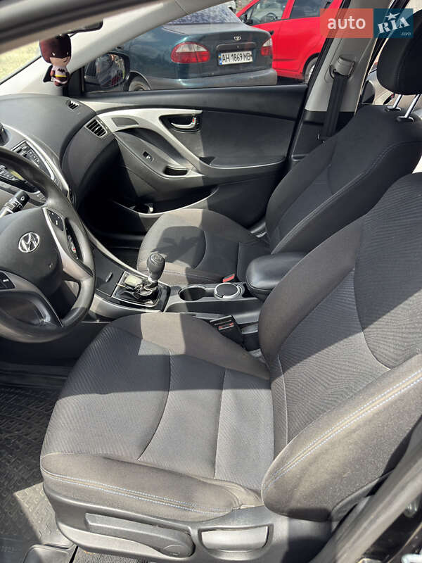 Седан Hyundai Elantra 2013 в Полтаве