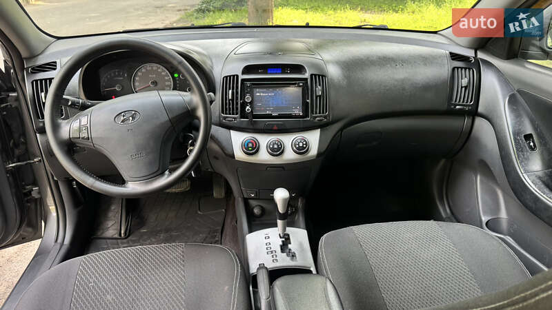 Седан Hyundai Elantra 2007 в Киеве