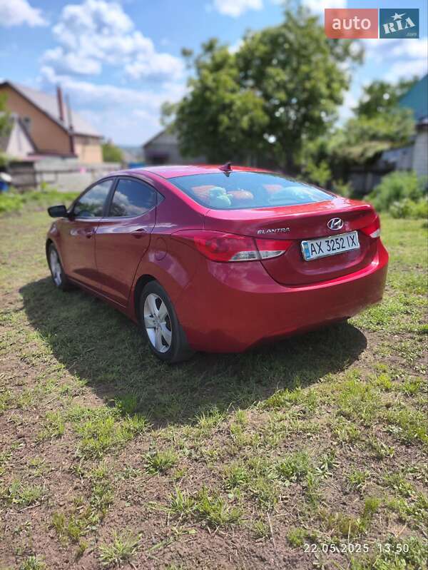 Седан Hyundai Elantra 2012 в Харкові
