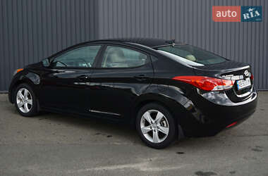 Седан Hyundai Elantra 2012 в 