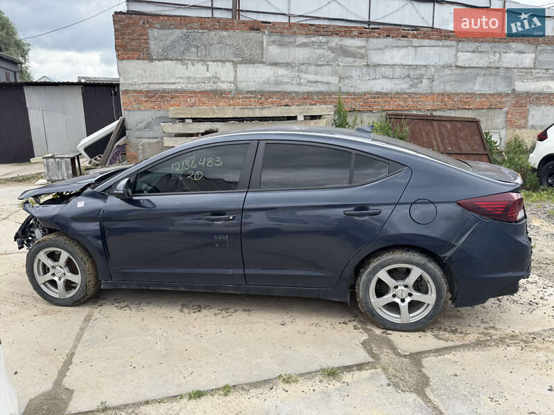 Седан Hyundai Elantra 2020 в Киеве