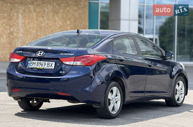 Седан Hyundai Elantra 2012 в 