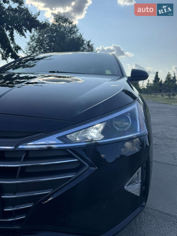 Седан Hyundai Elantra 2019 в Кременчуці