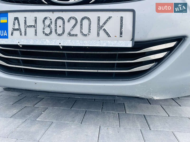 Седан Hyundai Elantra 2011 в Виннице